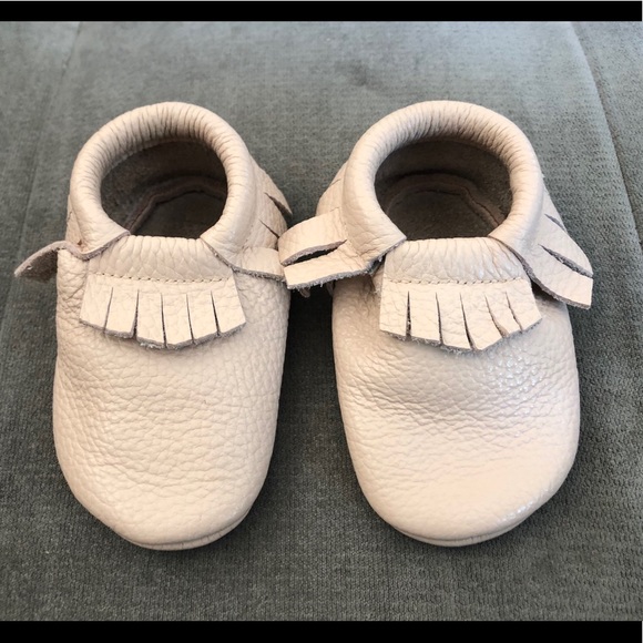 Little Bee Mocs Other - 9-12 mo Baby Girl Pale Pink Moccs